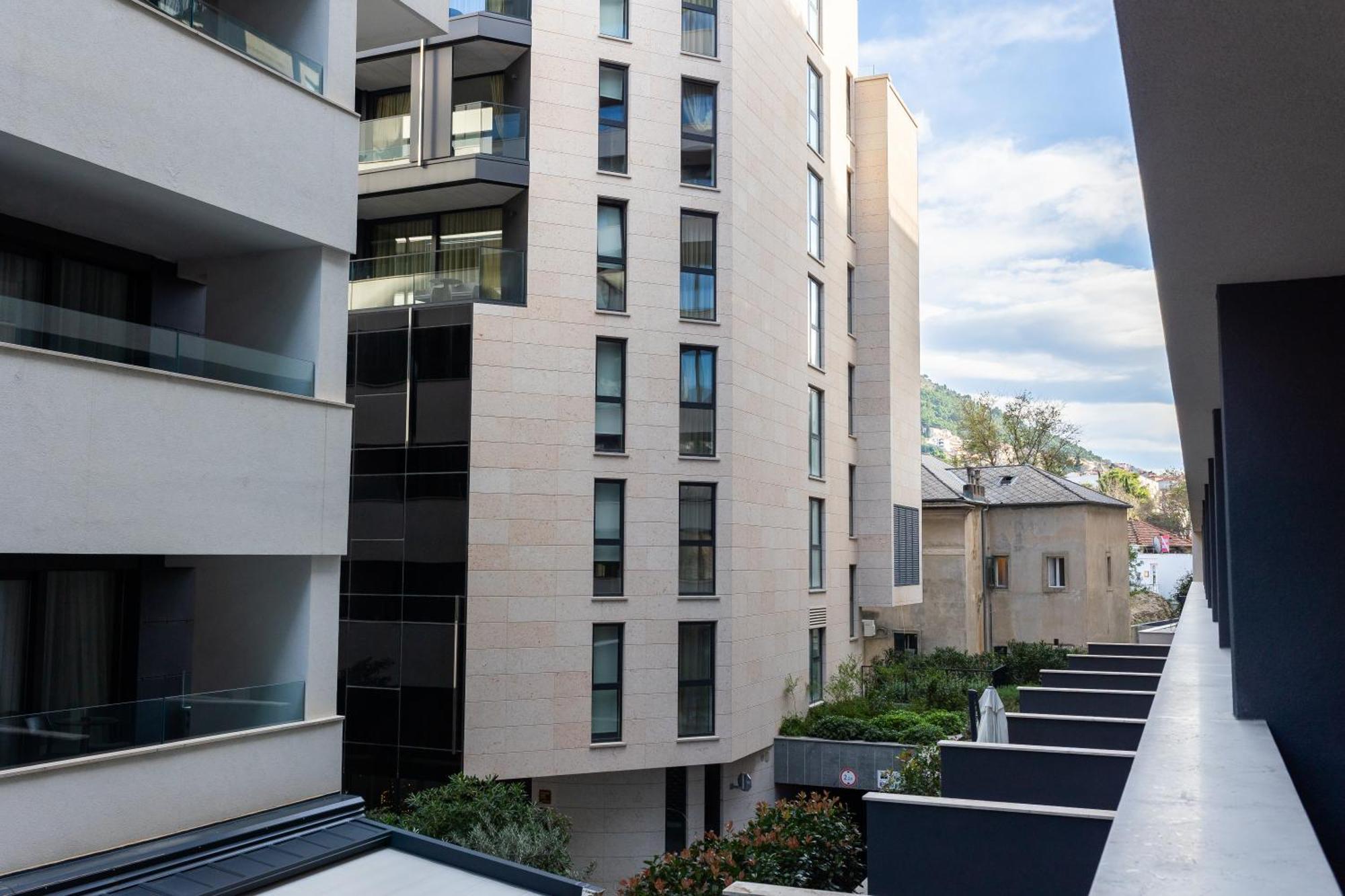 Ro-ma Center Apartment