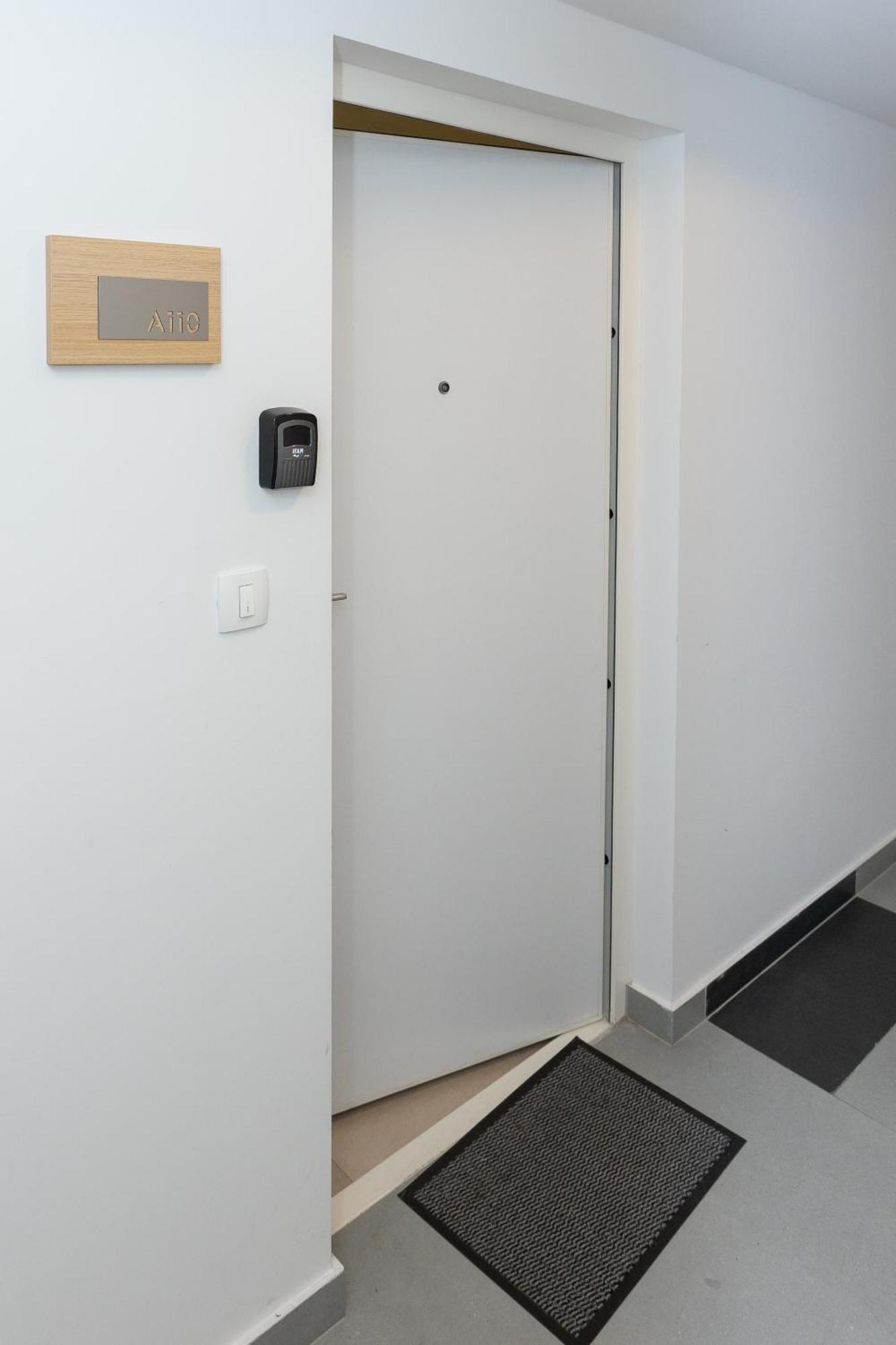 Ro-ma Center Apartment